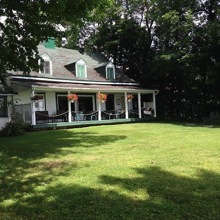 Auberge Les Blancs Moutons Saint-Laurent-de-l'ile d'Orleans Ngoại thất bức ảnh