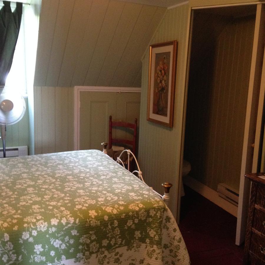 Auberge Les Blancs Moutons Saint-Laurent-de-l'ile d'Orleans Ngoại thất bức ảnh