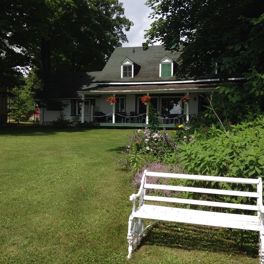 Auberge Les Blancs Moutons Saint-Laurent-de-l'ile d'Orleans Ngoại thất bức ảnh