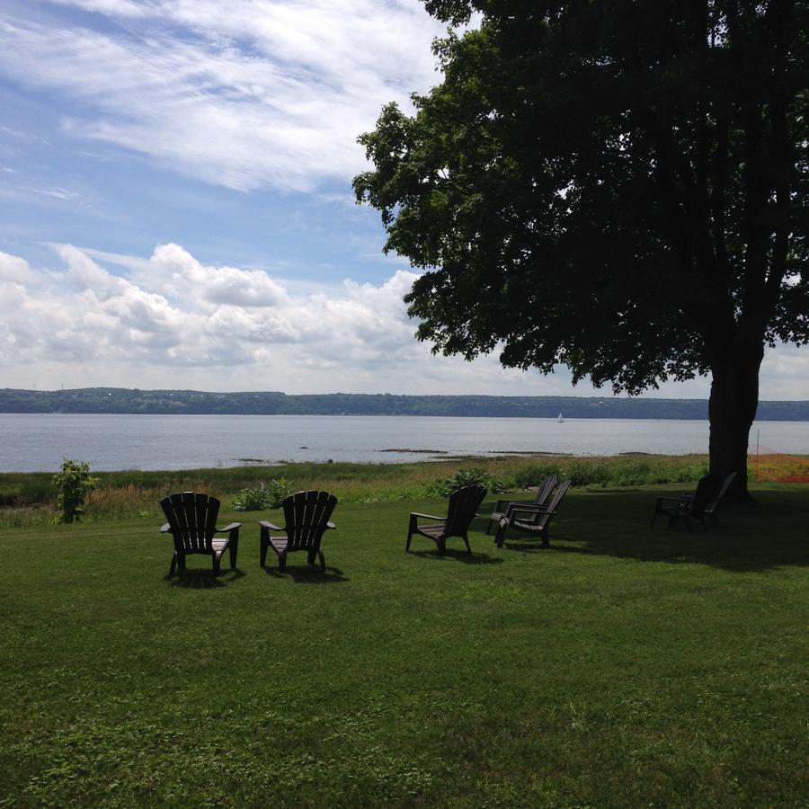 Auberge Les Blancs Moutons Saint-Laurent-de-l'ile d'Orleans Ngoại thất bức ảnh