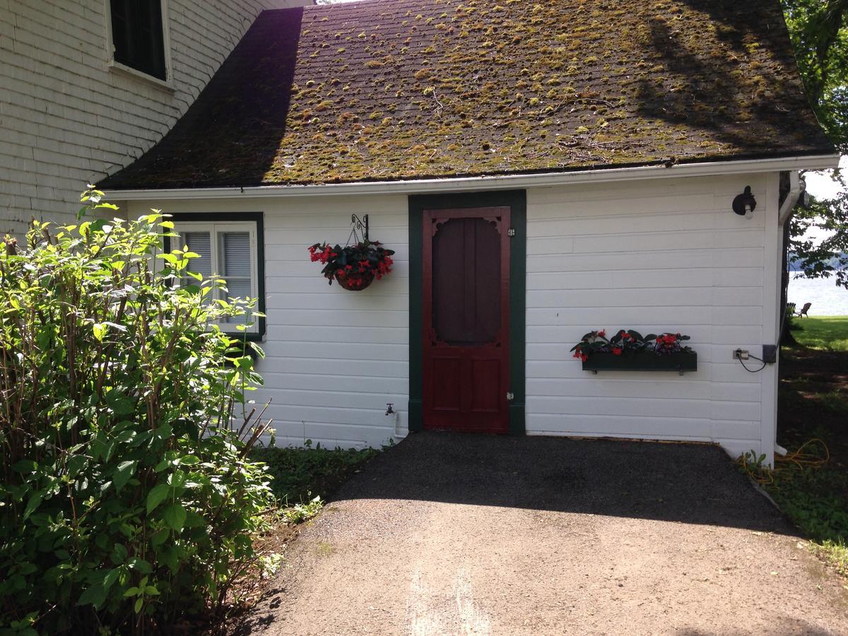 Auberge Les Blancs Moutons Saint-Laurent-de-l'ile d'Orleans Ngoại thất bức ảnh