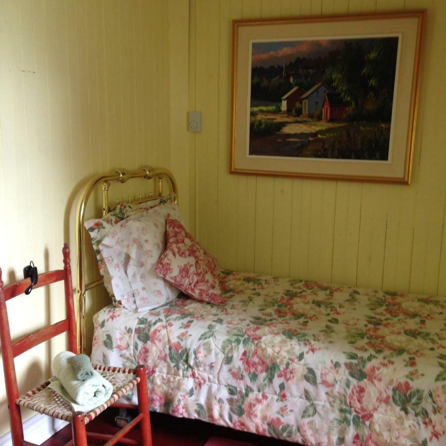 Auberge Les Blancs Moutons Saint-Laurent-de-l'ile d'Orleans Ngoại thất bức ảnh